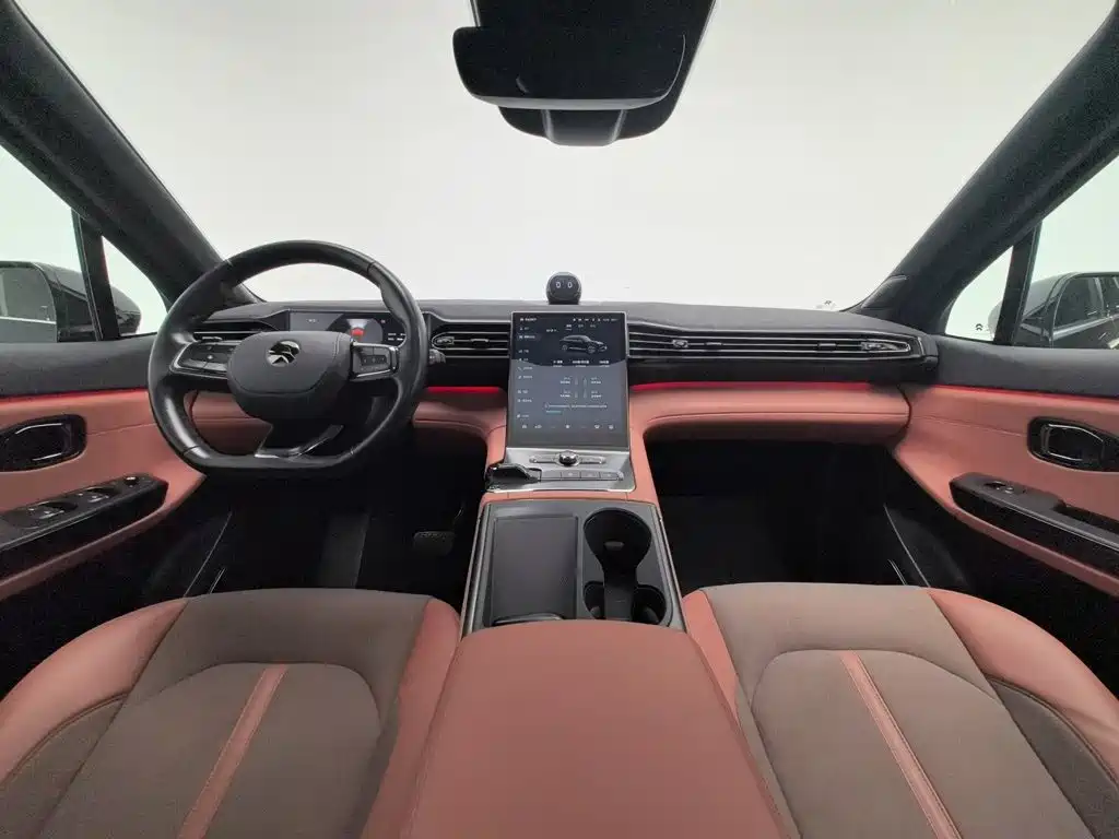 NIO EC6 — миниатюра 5