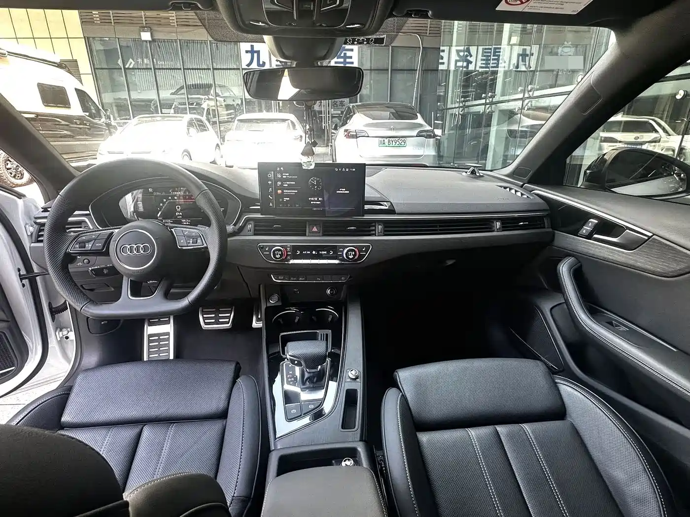 Audi A4L 2023 Белый из Китая, фото 5