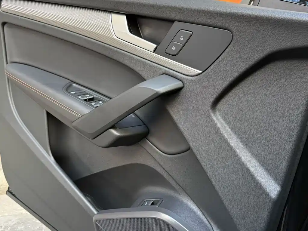 Audi Q5L — миниатюра 6