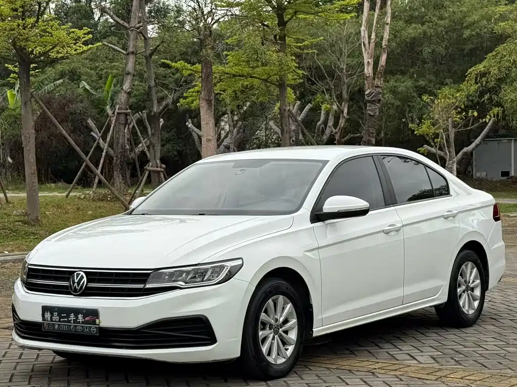 Volkswagen Bora 2021