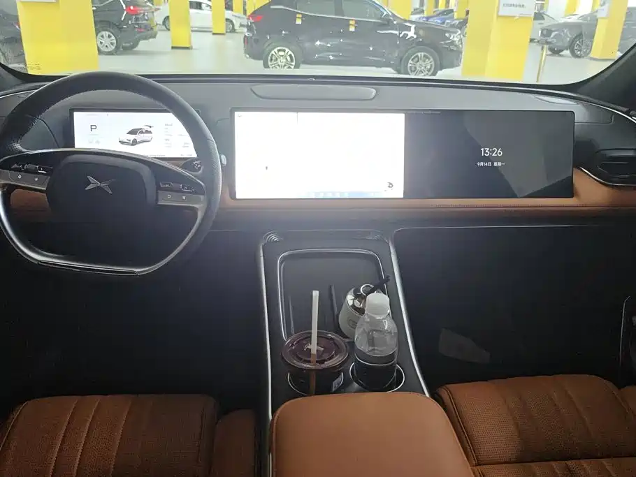XPeng G9 — миниатюра 12