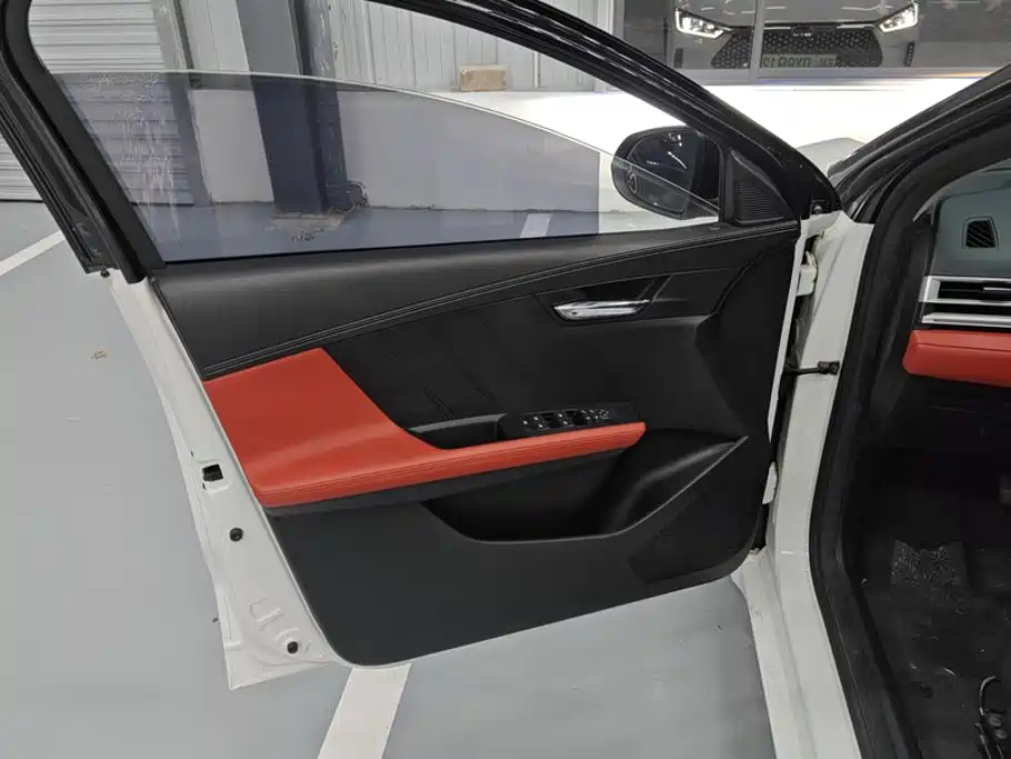 BYD e2 — миниатюра 7