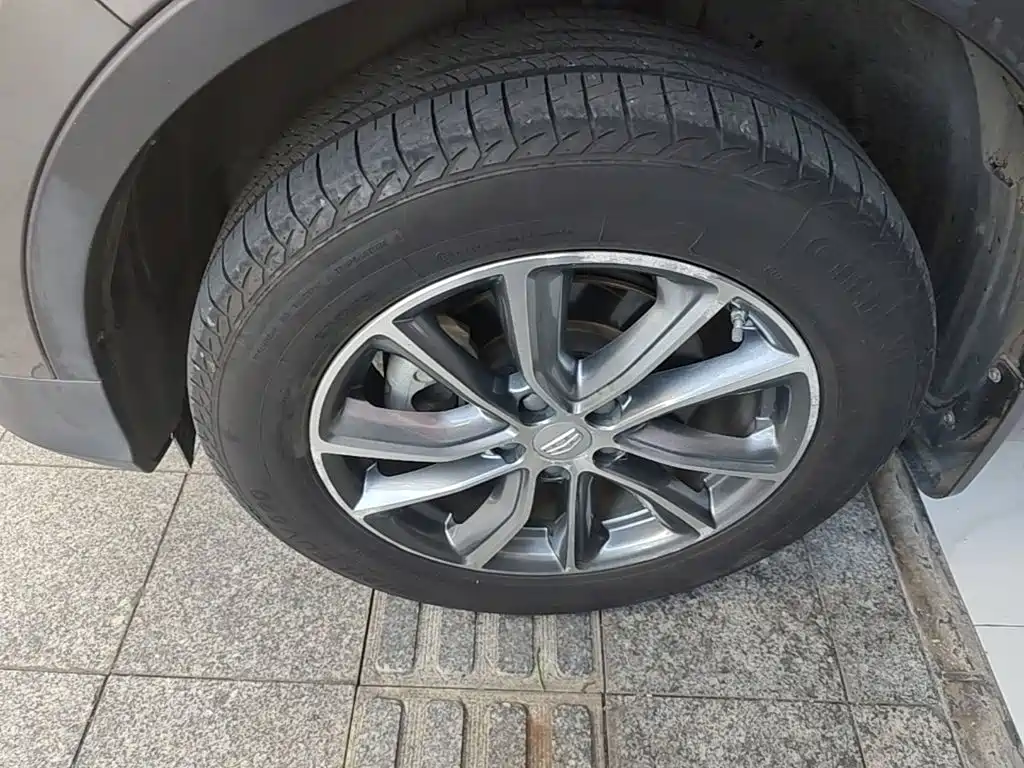 Geely Boyue — миниатюра 23