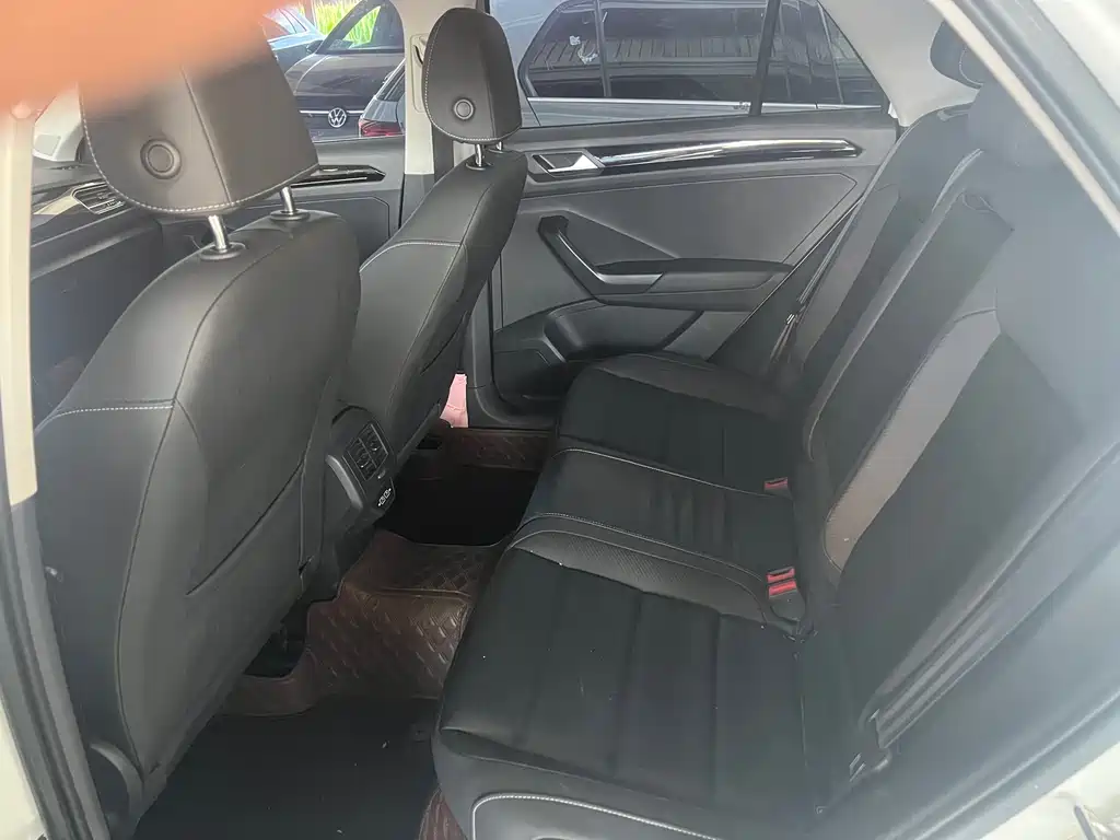 Volkswagen T-Roc 280TSI DSG 2WD Comfort Enjoy PLUS, фото 7