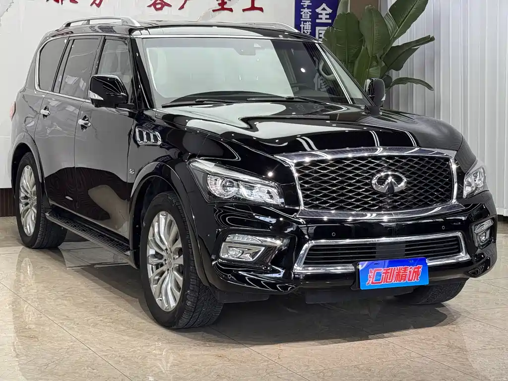 Infiniti QX80 - фото 3