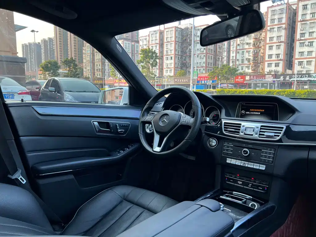 Mercedes-Benz E-Class — миниатюра 22