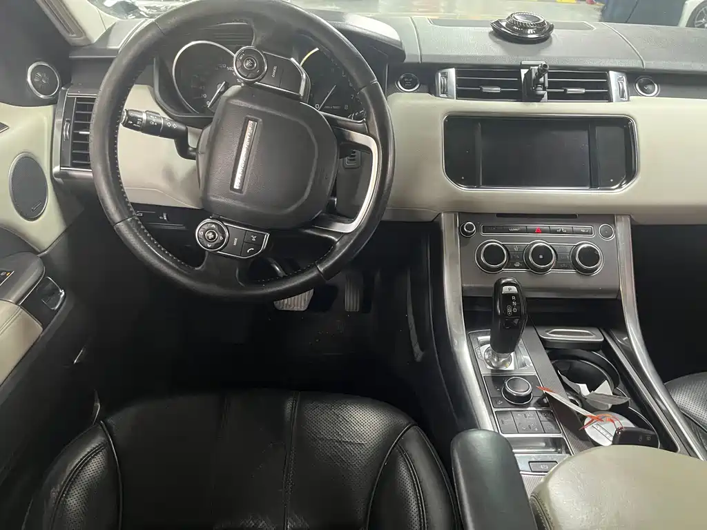Land Rover Sport — миниатюра 6