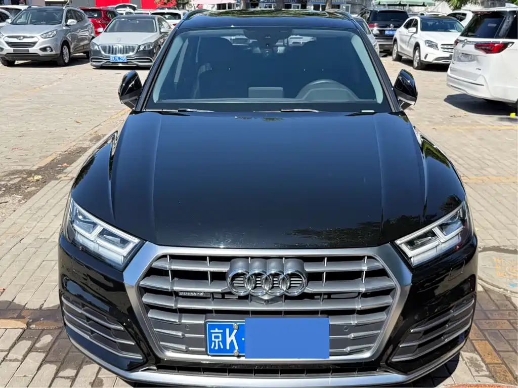 Audi Q5L — миниатюра 2