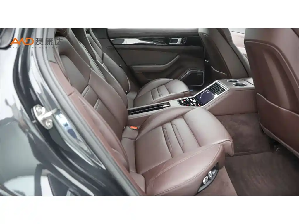 Porsche Panamera — миниатюра 8