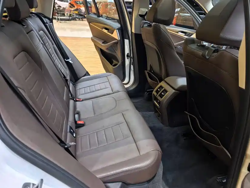 BMW X3 — миниатюра 7