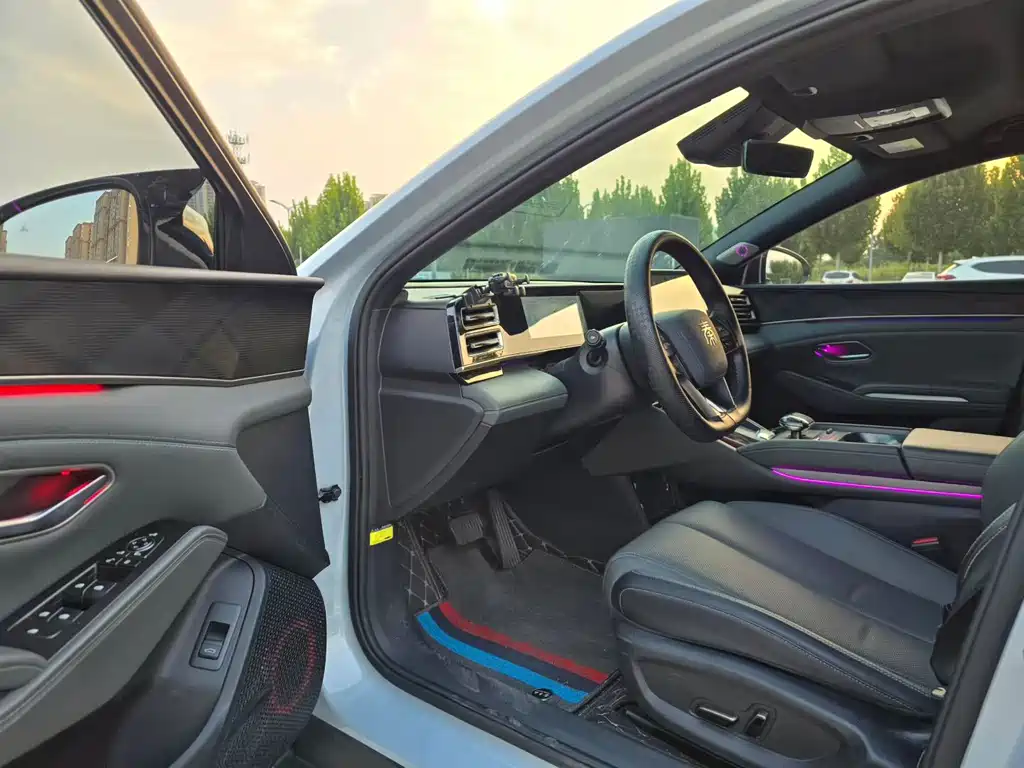 BYD Qin L — миниатюра 4