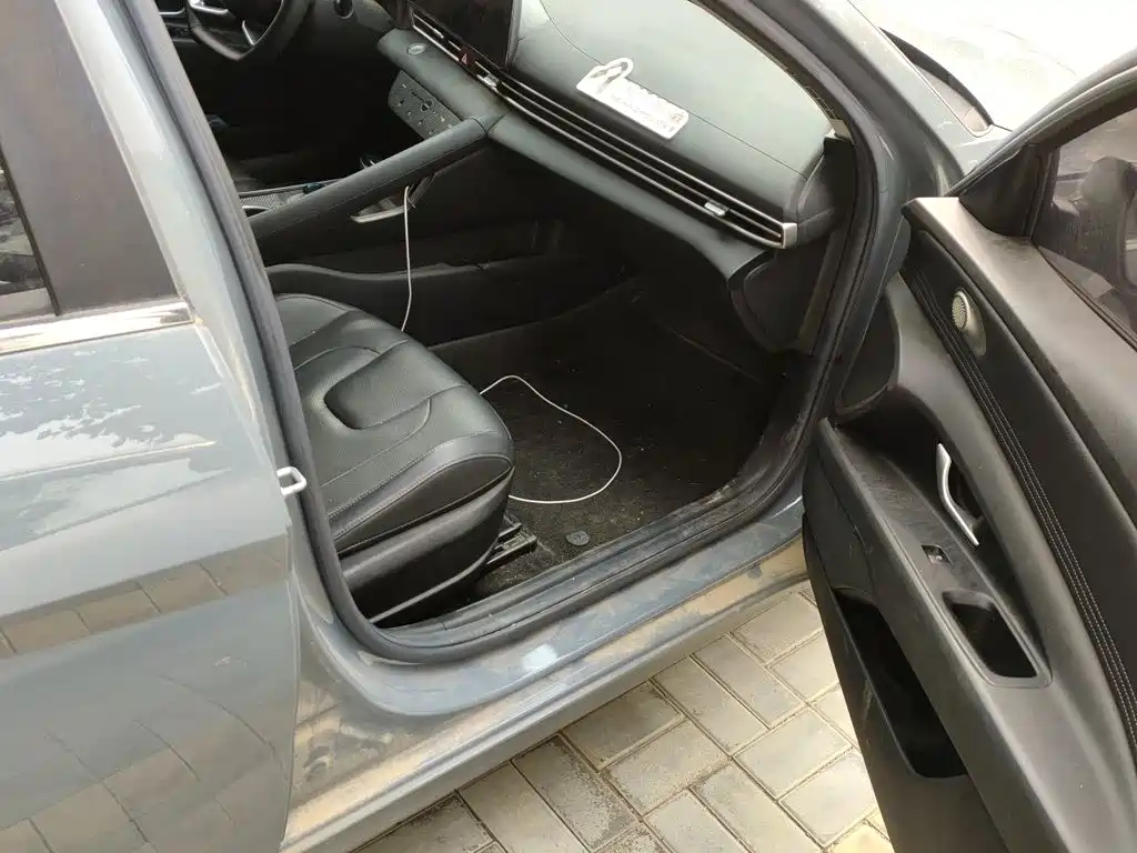 Hyundai Elantra — миниатюра 19