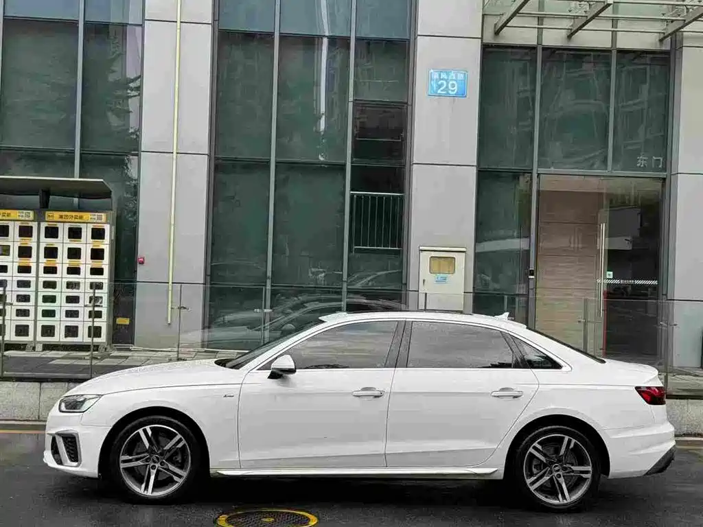 Audi A4L — миниатюра 2