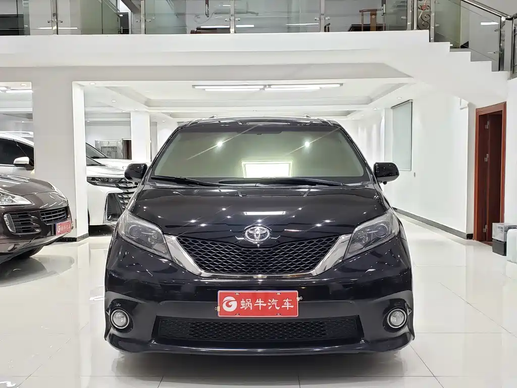 Toyota Sienna 2015 3.5L LE