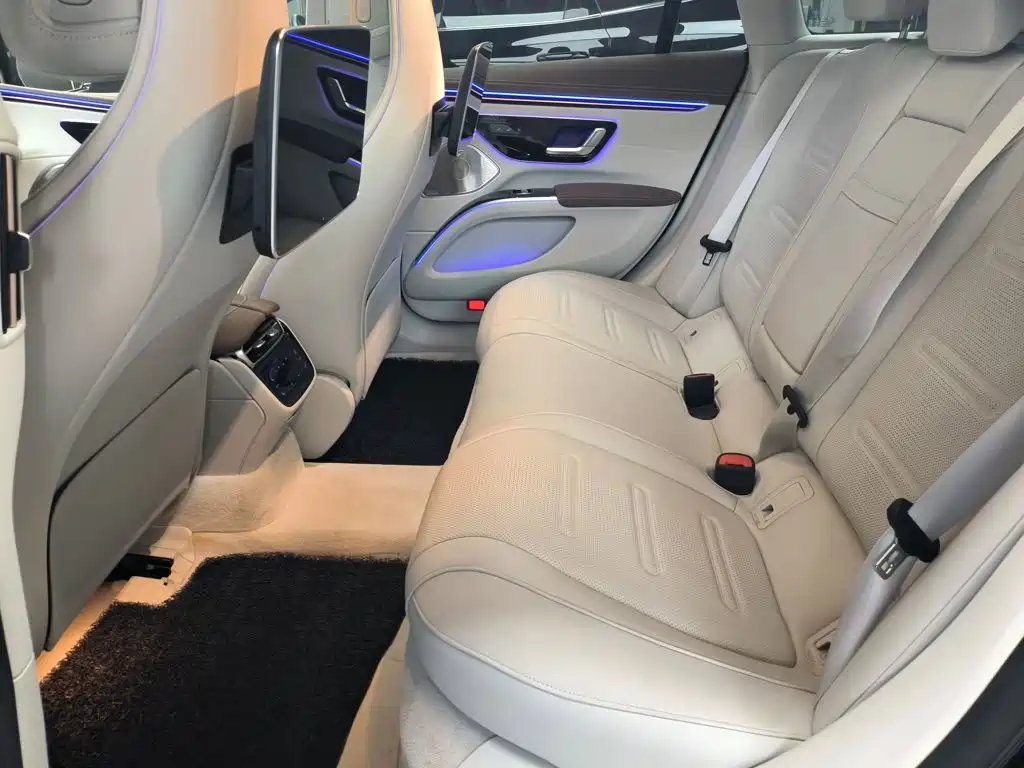 Mercedes-Benz EQS AMG — миниатюра 21