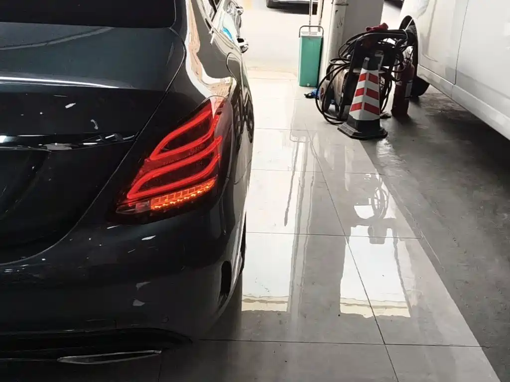 Mercedes-Benz C-Class — миниатюра 8