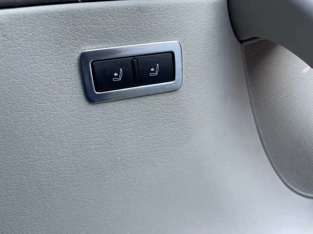 Audi A6L — миниатюра 16
