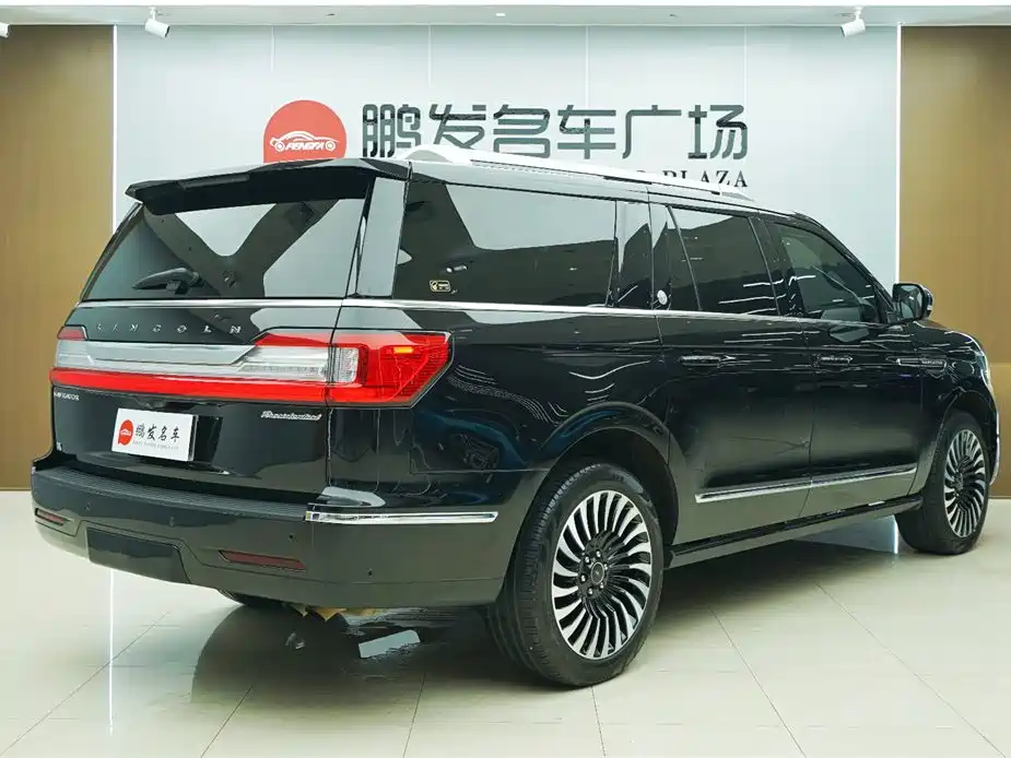 Lincoln Navigator 3.5T LWB Presidential Edition, фото 25