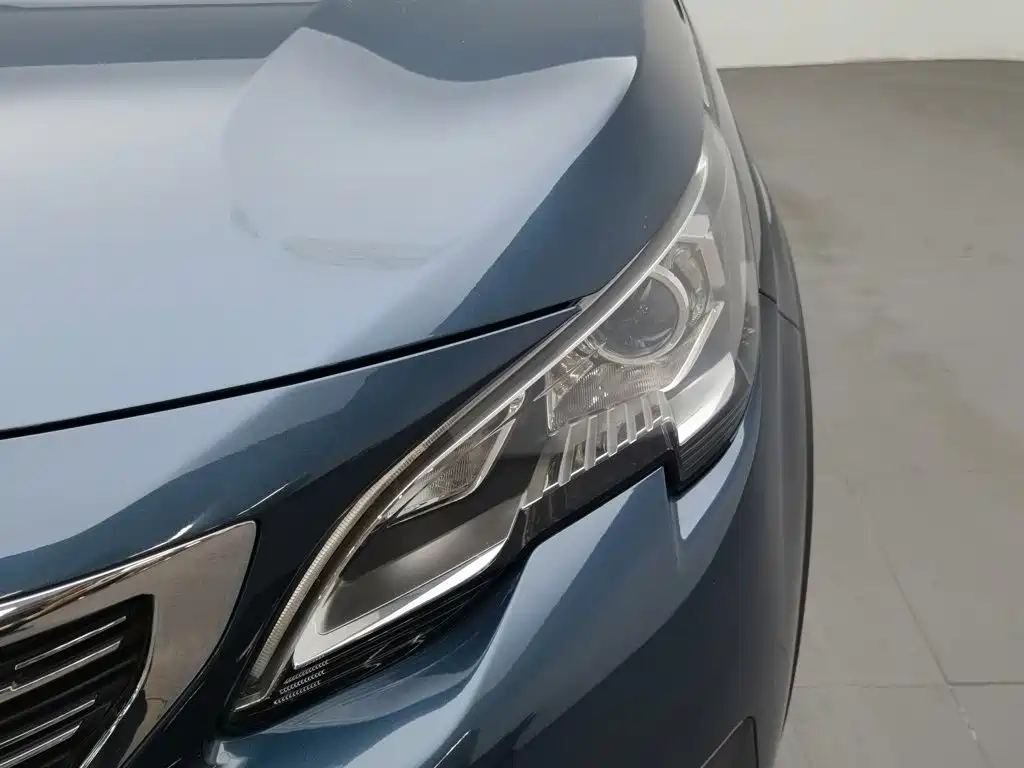 Peugeot 5008 — миниатюра 7
