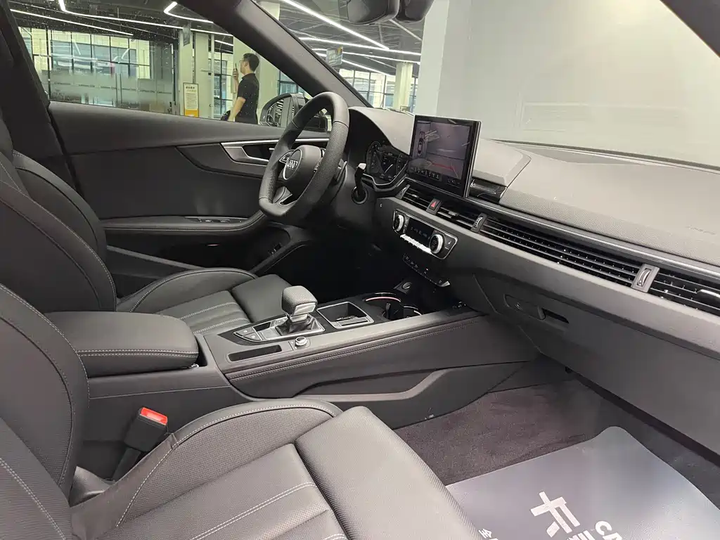 Audi A4L — миниатюра 24