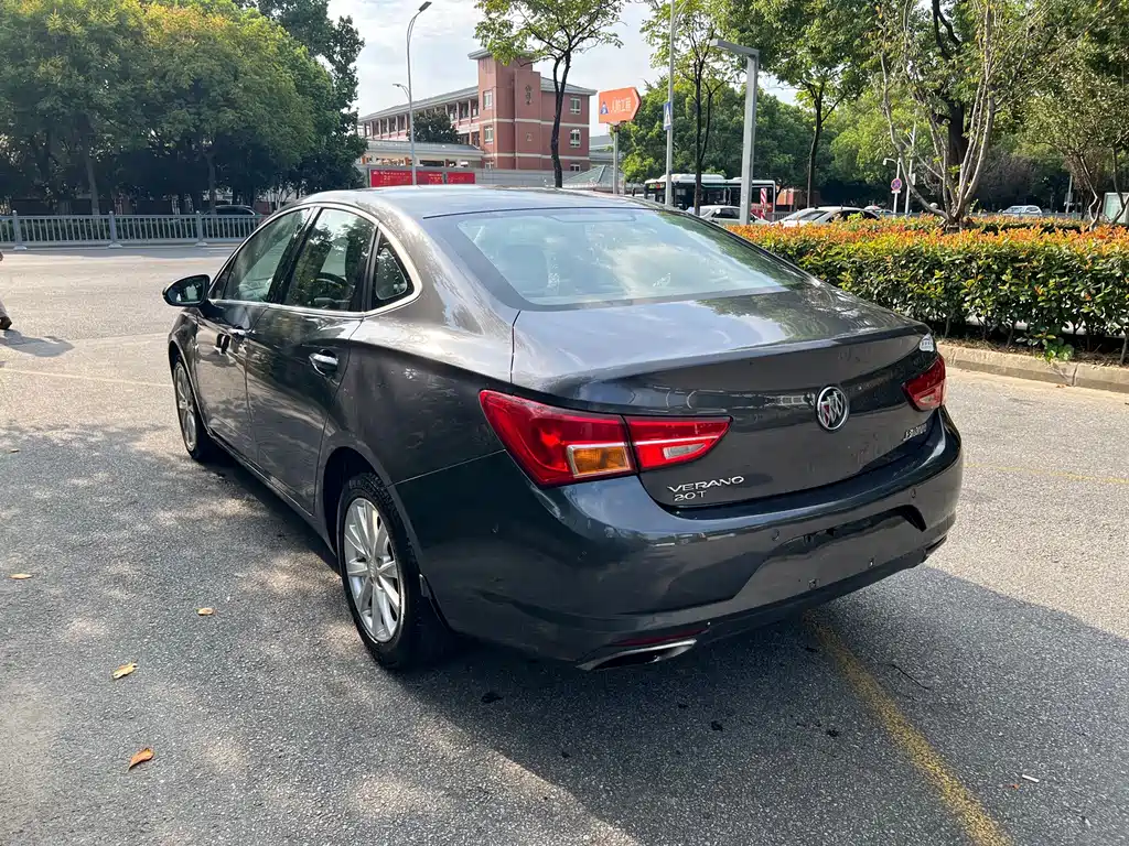 Buick Verano — миниатюра 5