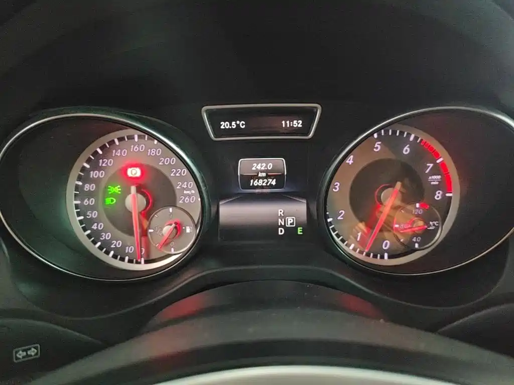 Mercedes-Benz GLA — миниатюра 8