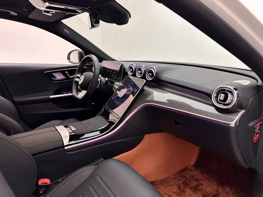 Mercedes-Benz C-Class — миниатюра 11