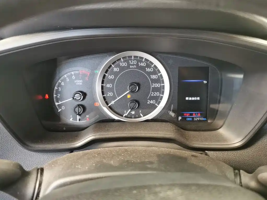 Toyota Corolla — миниатюра 12