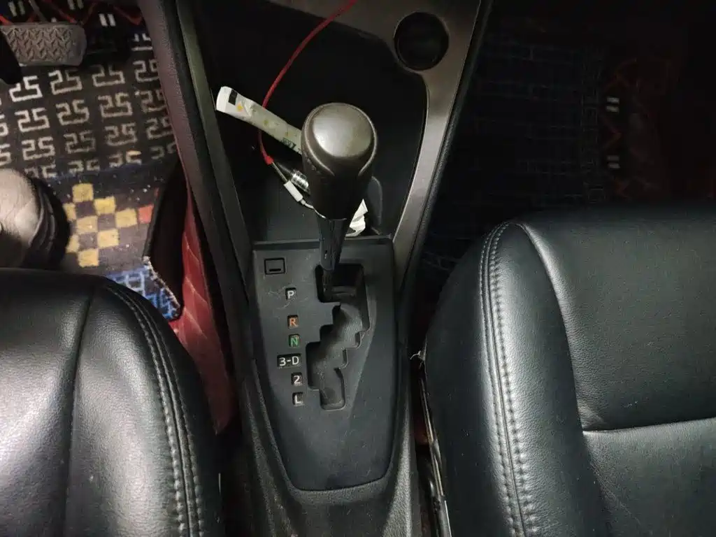 Toyota Yaris L — миниатюра 10