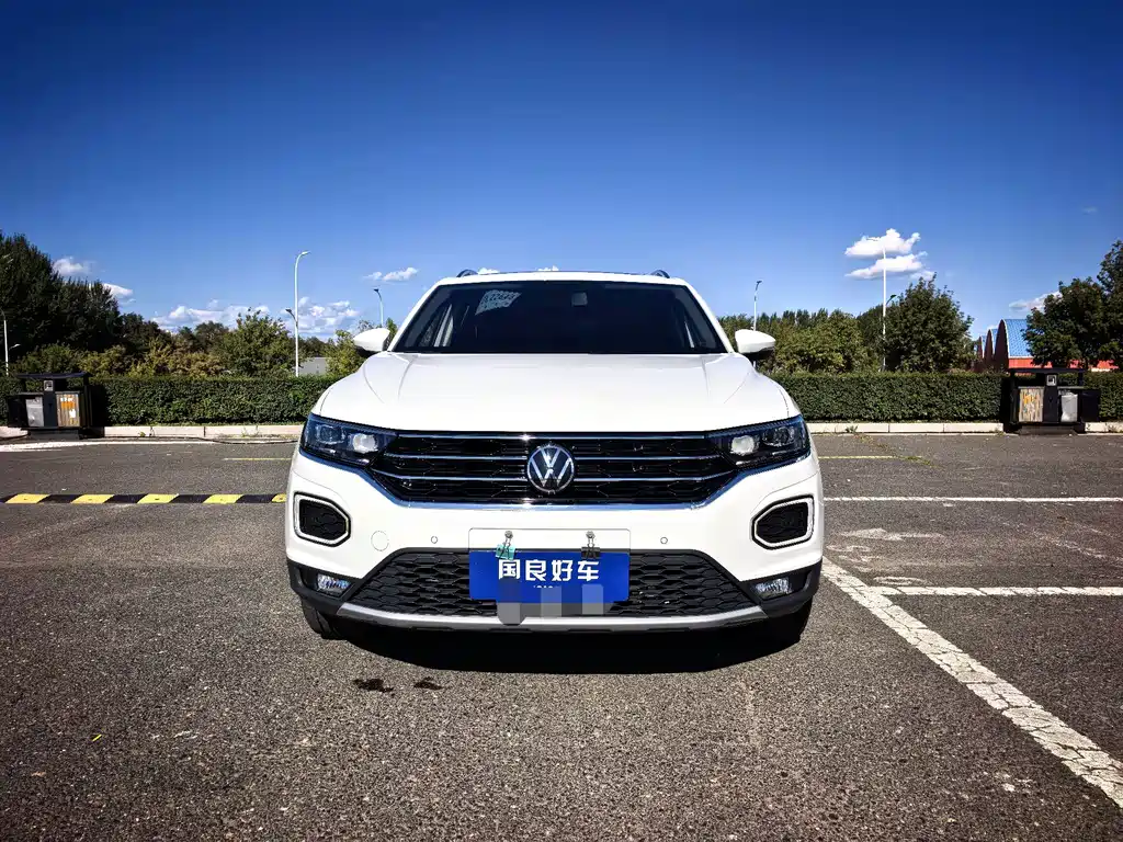 Volkswagen T-Roc — миниатюра 2