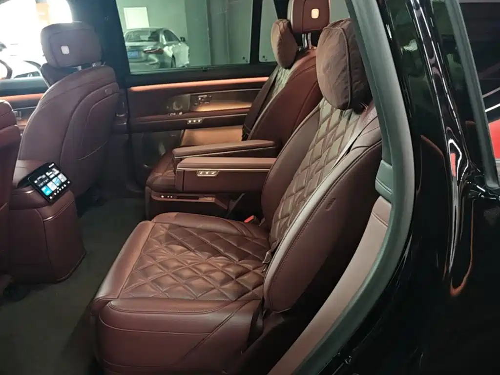 NIO ES8 — миниатюра 17