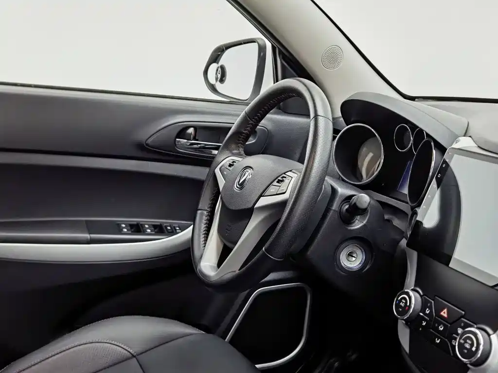 Changan CS35 — миниатюра 22