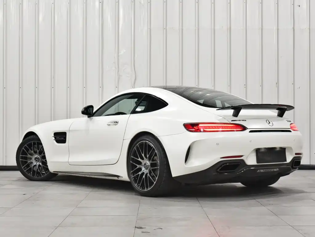 MERCEDES-BENZ AMG GT