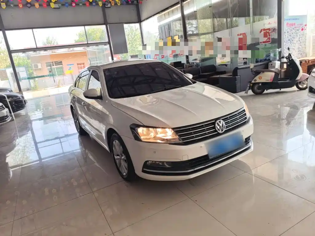 Volkswagen Lavida — миниатюра 4
