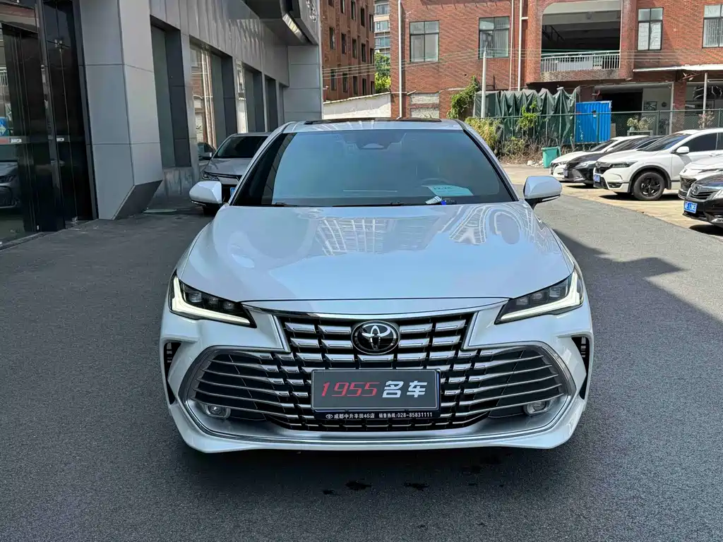 Toyota Avalon — миниатюра 2