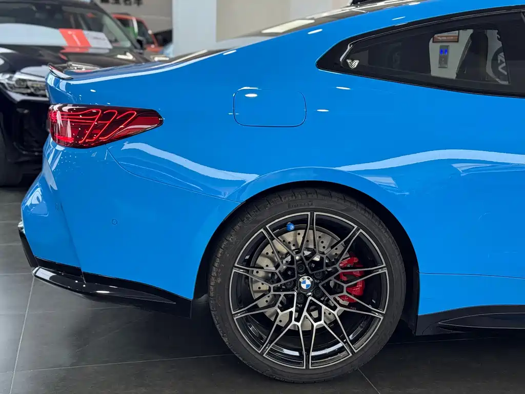 BMW M4 — миниатюра 13