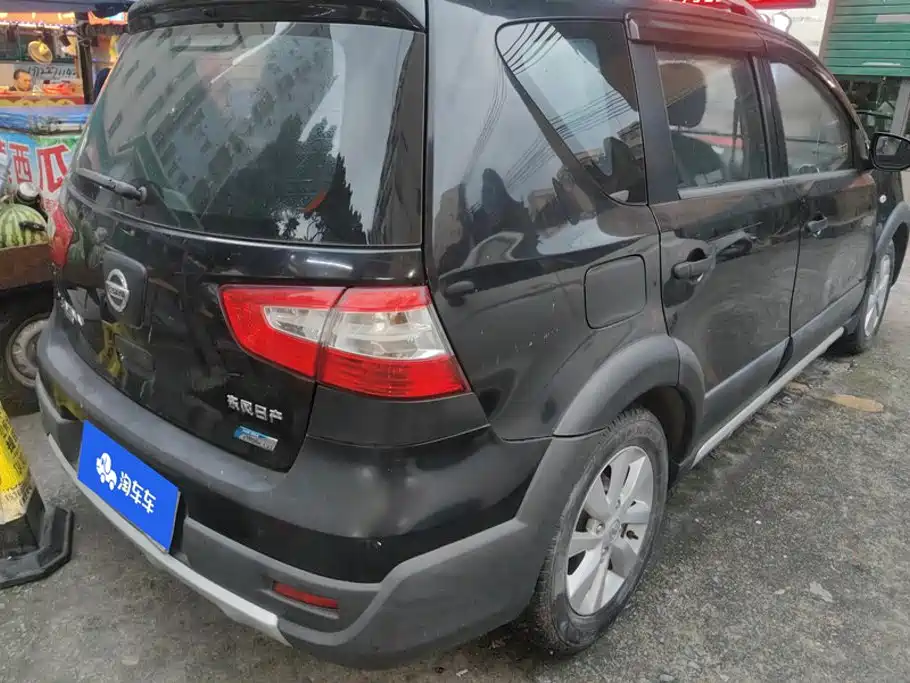 Nissan Livina — миниатюра 3