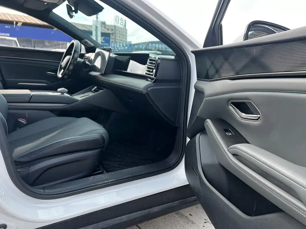 BYD Qin L — миниатюра 16