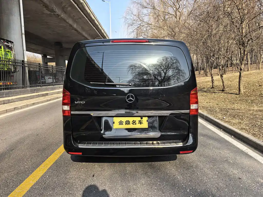 MERCEDES-BENZ VITO