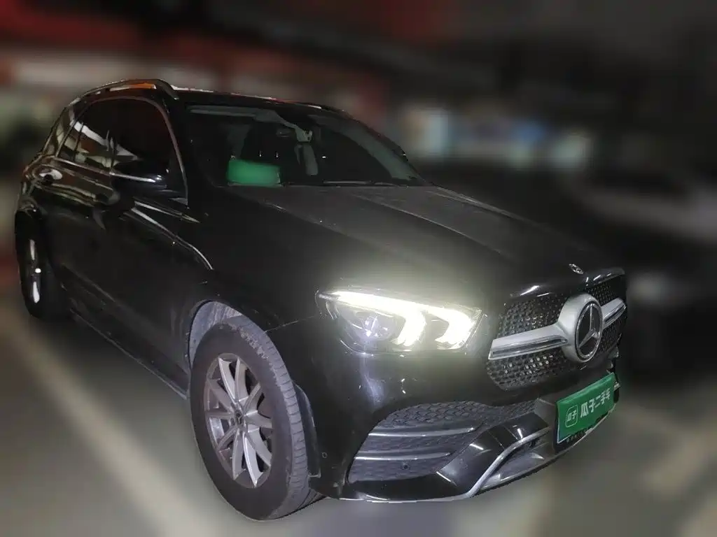Mercedes-Benz GLE (Import) — миниатюра 24
