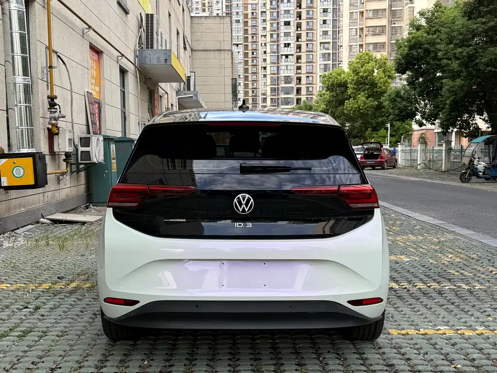 Volkswagen ID.3 — миниатюра 6