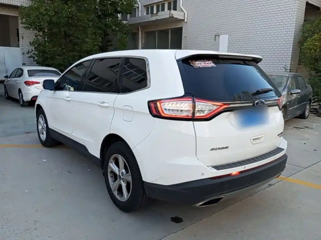 Ford Edge — миниатюра 5