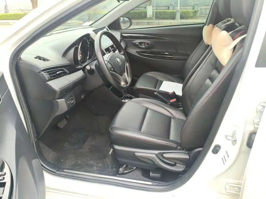 TOYOTA YARIS L ZHIXUAN