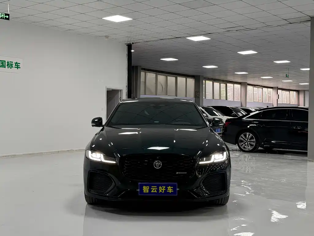 Jaguar XFL 2021 XFL 2.0T P250 Sport