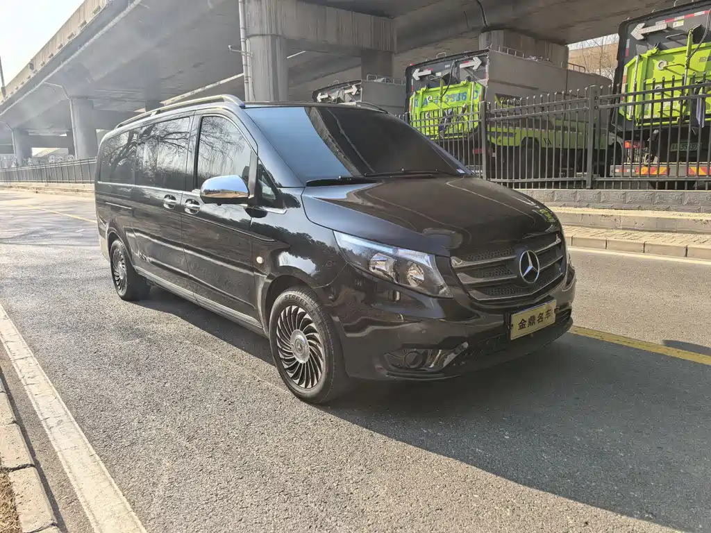 MERCEDES-BENZ VITO