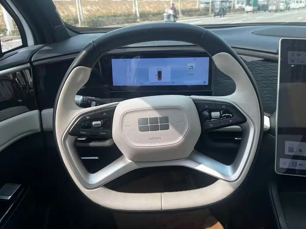 GEELY GALAXY GALAXY L7