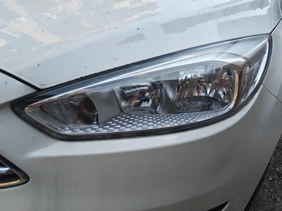 Ford Focus — миниатюра 5