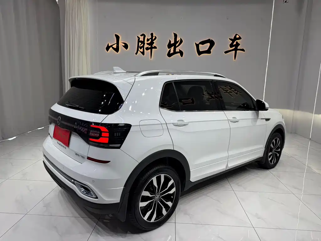 Volkswagen Tacqua 2021 280TSI DSG R-Line Smart Connect