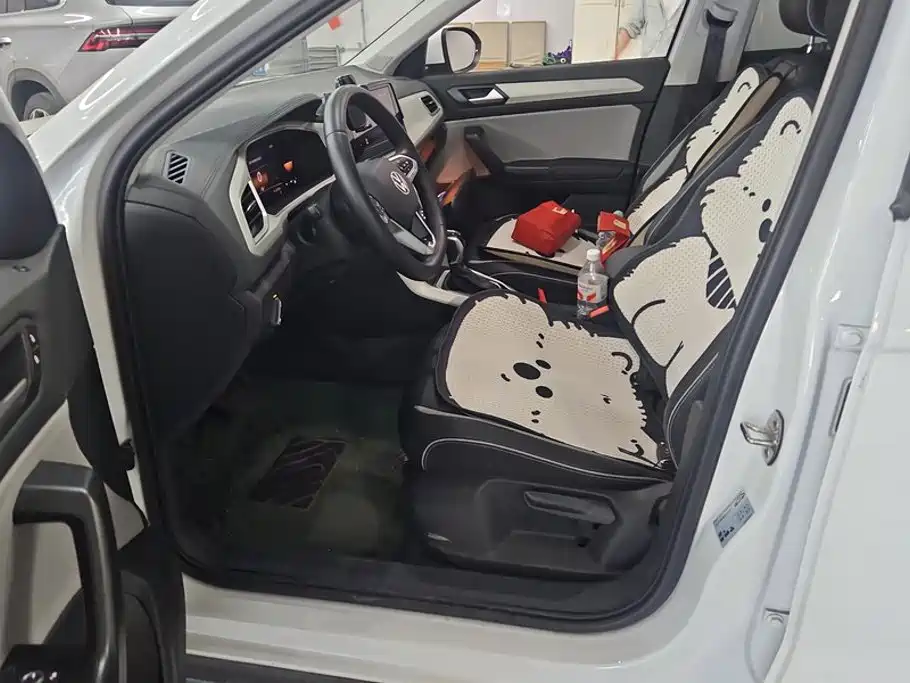 Volkswagen T-Roc — миниатюра 9