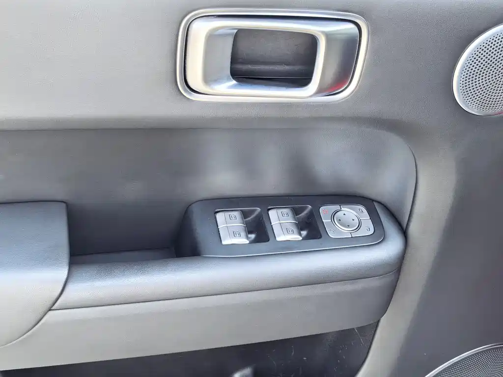 Li Auto Li L9 — миниатюра 3